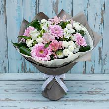 Букет цветов из:  Герберы, Альстромерии и Хризантемы в поселок им. Кирова