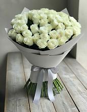 Букет 35 Белых роз в поселок им. Кирова