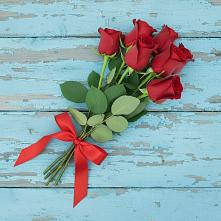 Букет Красные розы в поселок им. Кирова