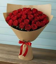 Букет Красные розы Милано в поселок им. Кирова