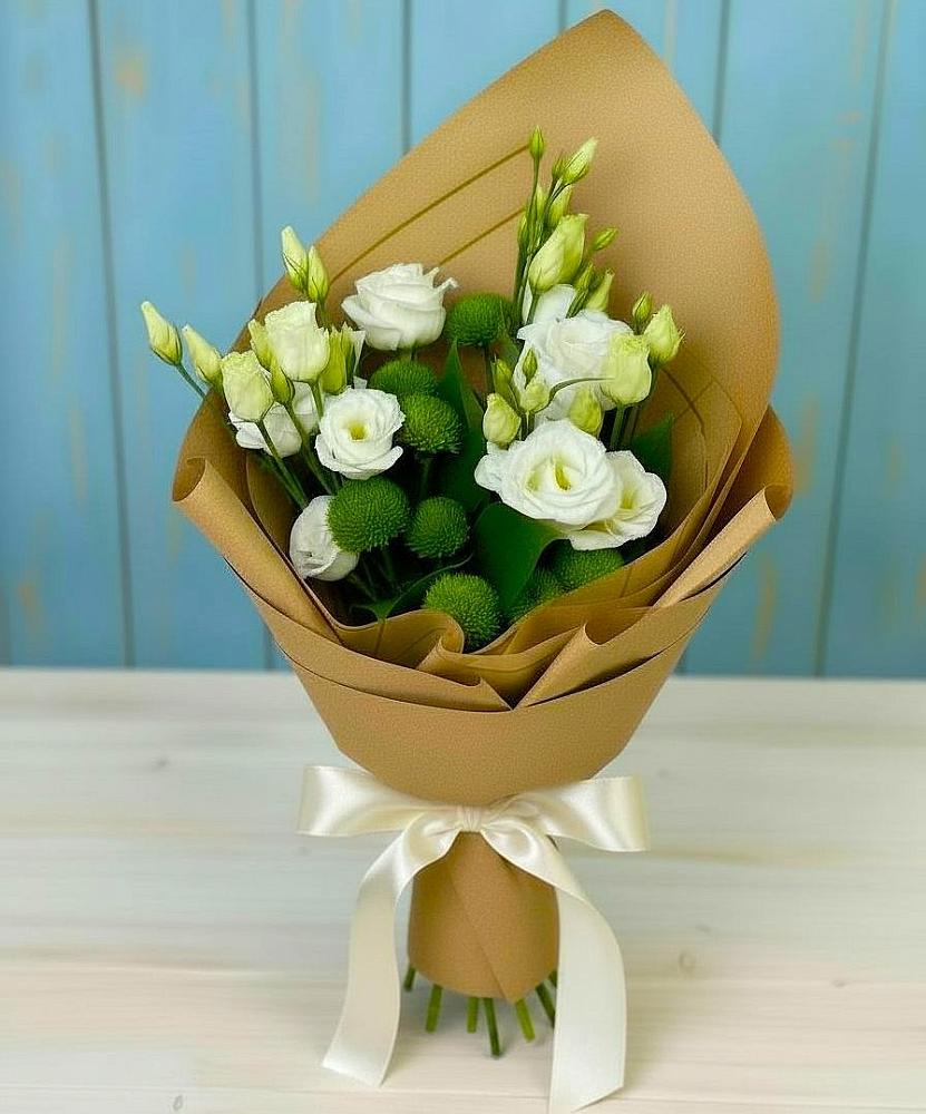 Букет цветов из: Хризантемы и Лизиантусы в поселок им. Кирова