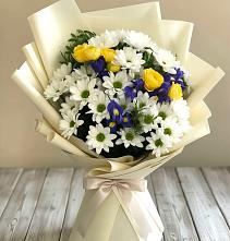 Букет цветов из:  Ирисы, Хризантемы и Розы #REPLACE_PRED# поселок им. Кирова