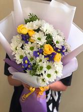 Букет цветов из:  Ирисы, Хризантемы и Розы #REPLACE_PRED# поселок им. Кирова