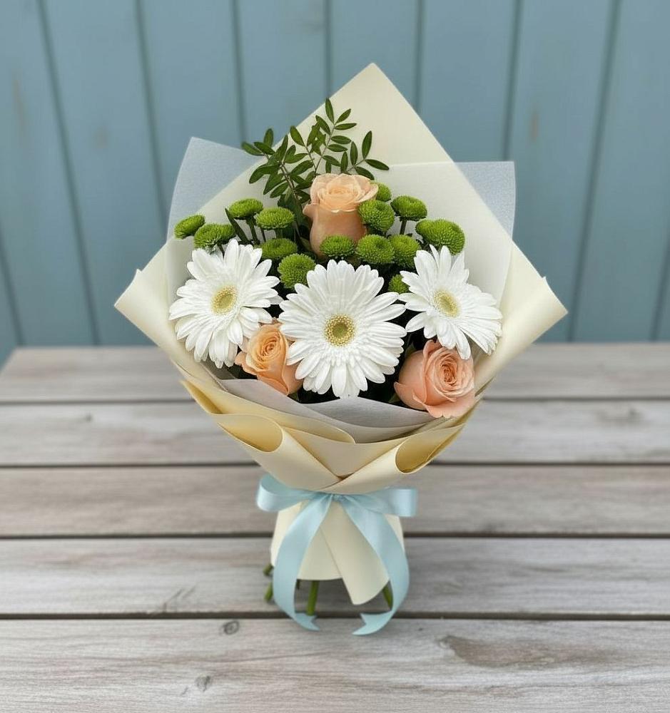 Букет цветов из: Герберы, Розы и Хризантемы в поселок им. Кирова