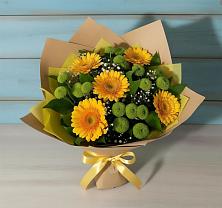 Букет цветов из:  Герберы и Хризантемы в поселок им. Кирова
