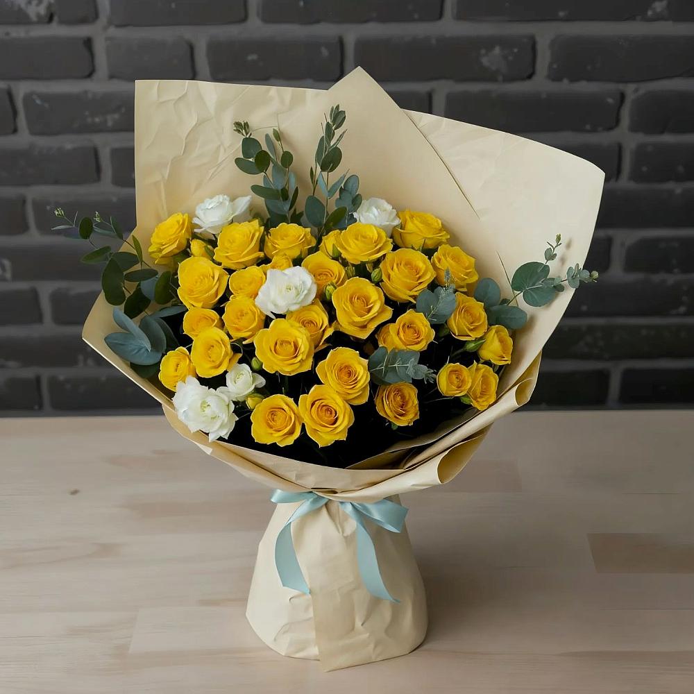 Букет цветов из: Розы в поселок им. Кирова