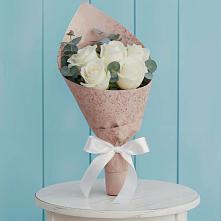 Букет цветов из:  Розы в поселок им. Кирова