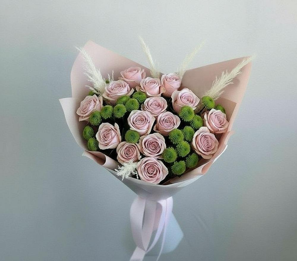 Букет цветов из: Розы и Хризантемы в поселок им. Кирова