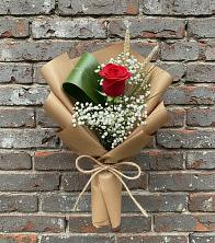 Букет цветов из:  Розы в поселок им. Кирова