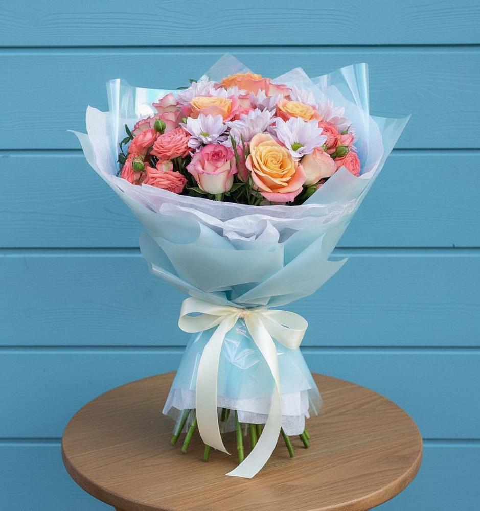 Букет цветов из: Хризантемы и Розы в поселок им. Кирова