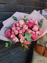 Букет розы в пальмах в поселок им. Кирова Букет цветов из: Розы в поселок им. Кирова