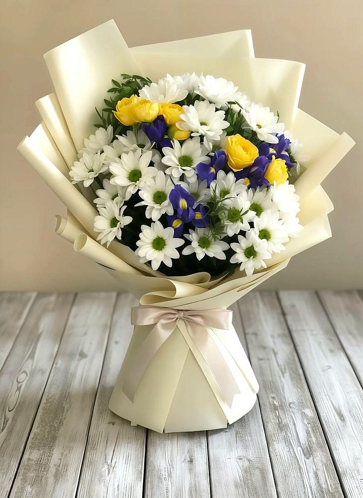 Букет цветов из: Ирисы, Хризантемы и Розы в поселок им. Кирова