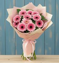 Букет цветов из:  Герберы в поселок им. Кирова