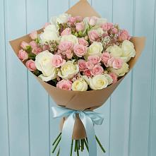 Букет цветов из:  Розы в поселок им. Кирова